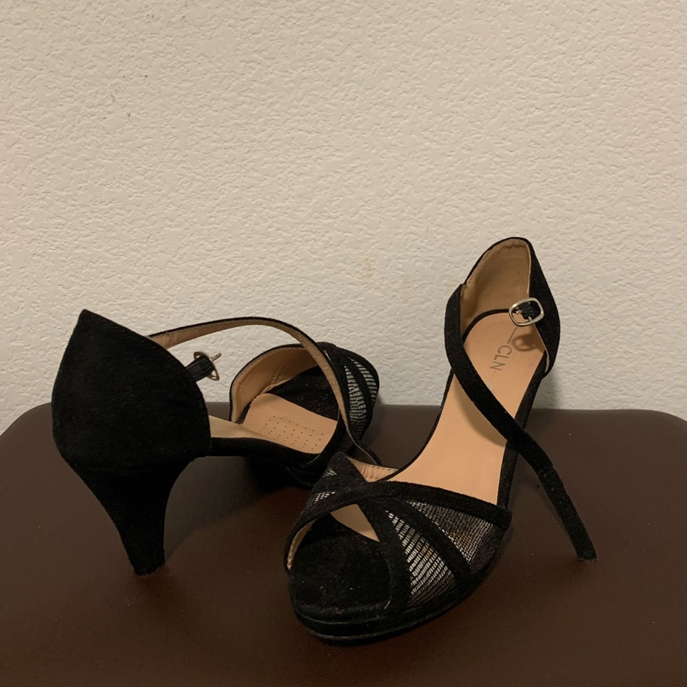 Black Heeled Shoes for Women